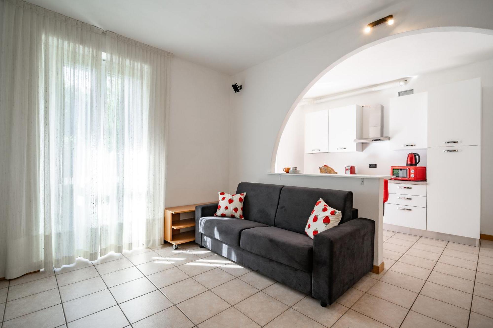 Dolce Teresa Apartment Mandello del Lario Exterior foto